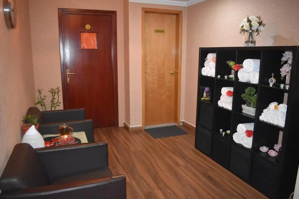 Абу-Даби: Emirates Plaza Hotel