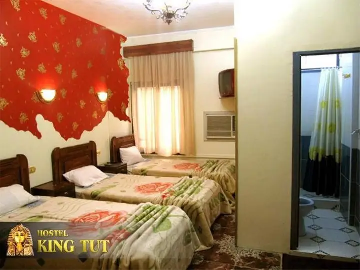 Каир: King Tut Hostel