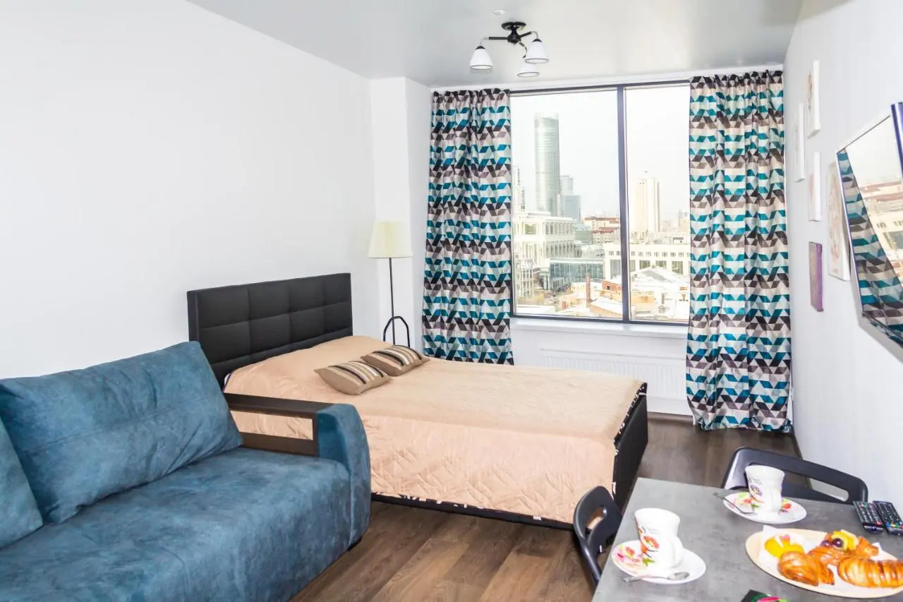 Екатеринбург: Apartment ALLiS-HALL on Malysheva 42a