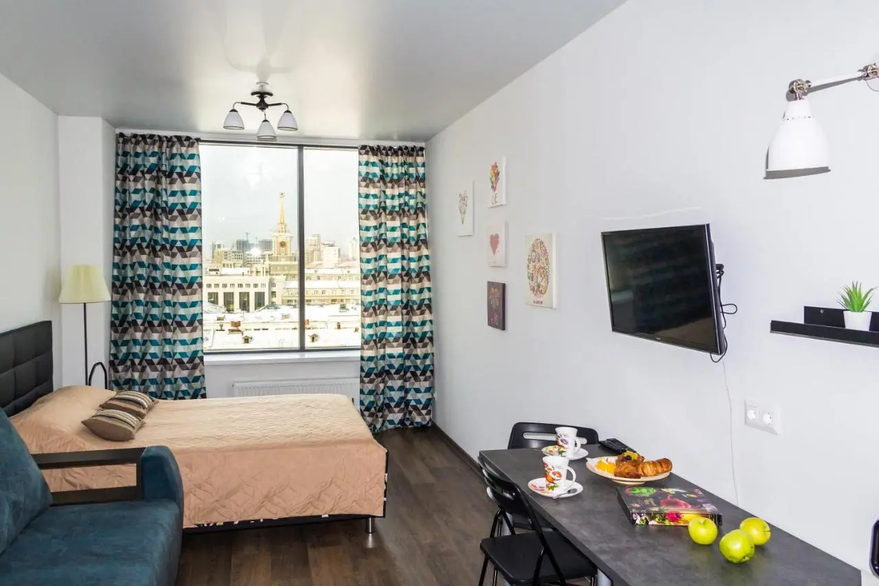 Екатеринбург: Apartment ALLiS-HALL on Malysheva 42a
