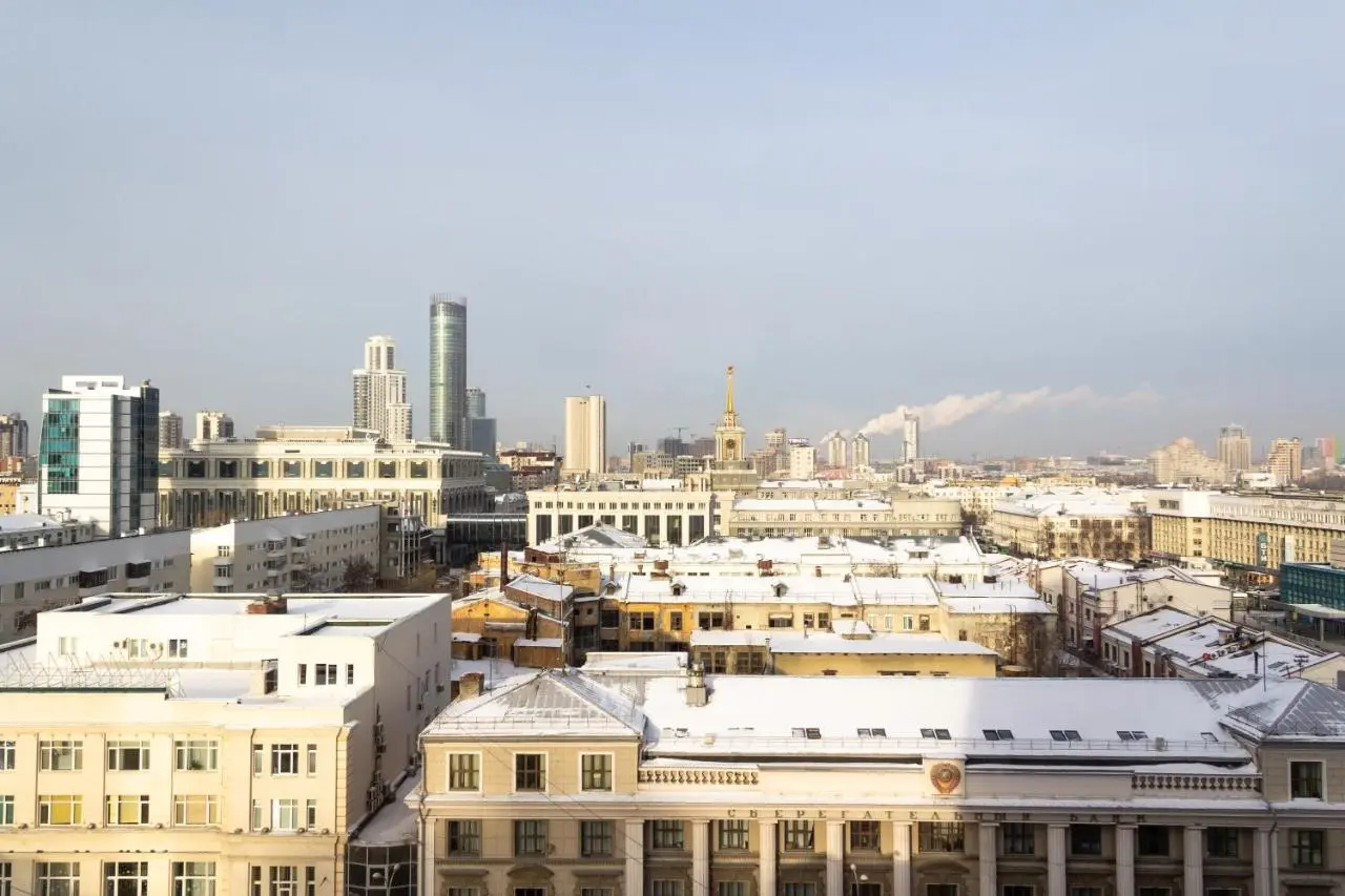 Екатеринбург: Apartment ALLiS-HALL on Malysheva 42a