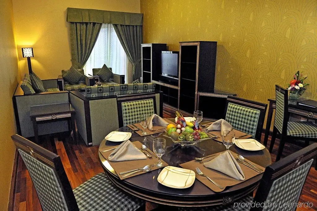 Дубай: Lotus Downtown Metro Hotel Apartments