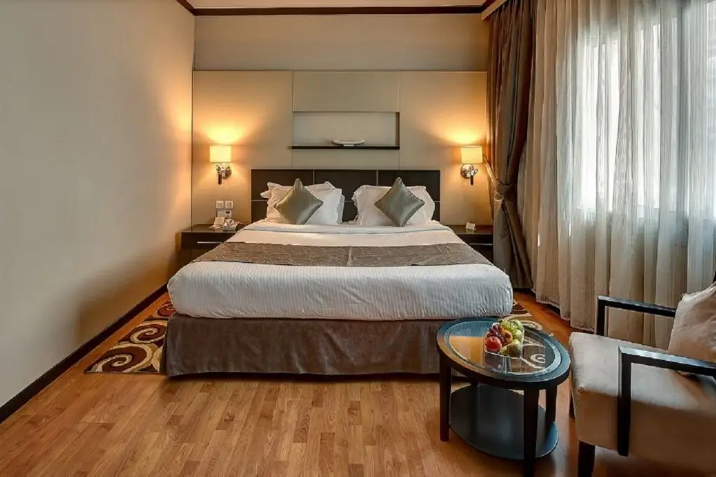 Дубай: Grandeur Hotel