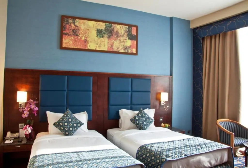 Дубай: Отель Ramee Rose Hotel