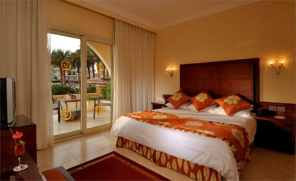 Azure Club Resort (Ex. Tropicana Azure Club) — фото 1