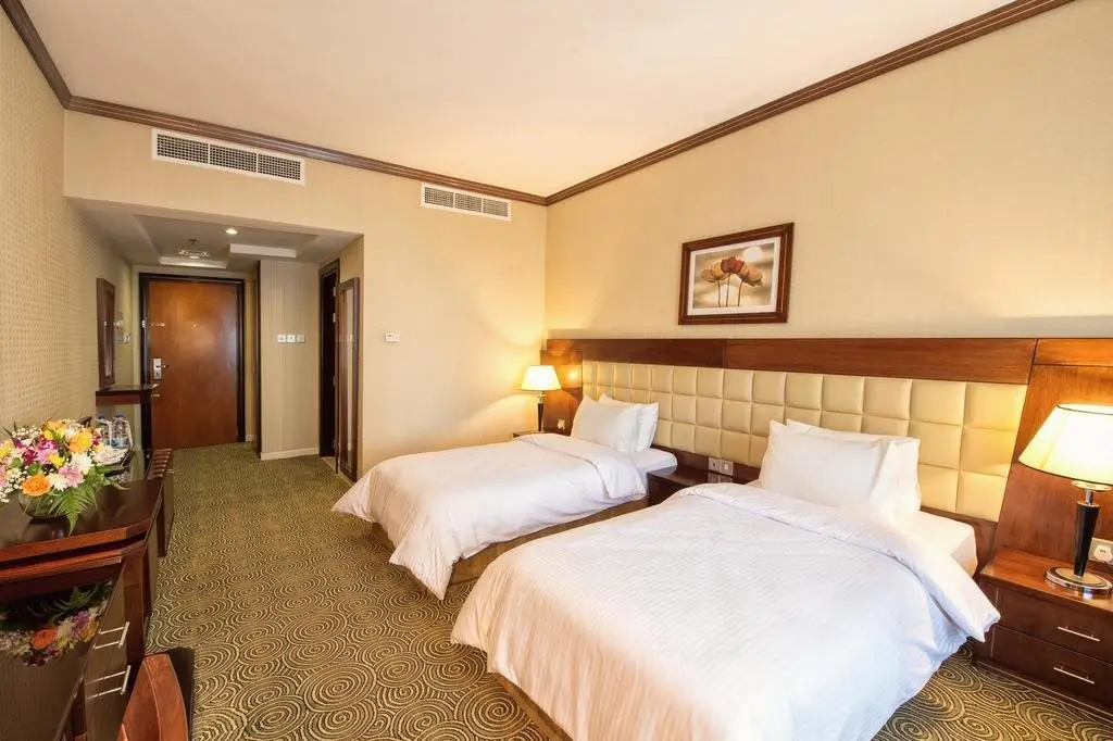 Дубай: Grand Central Hotel