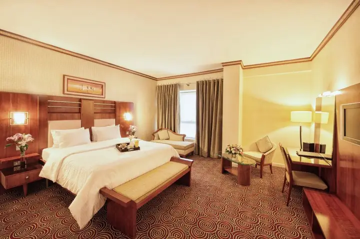 Дубай: Grand Central Hotel
