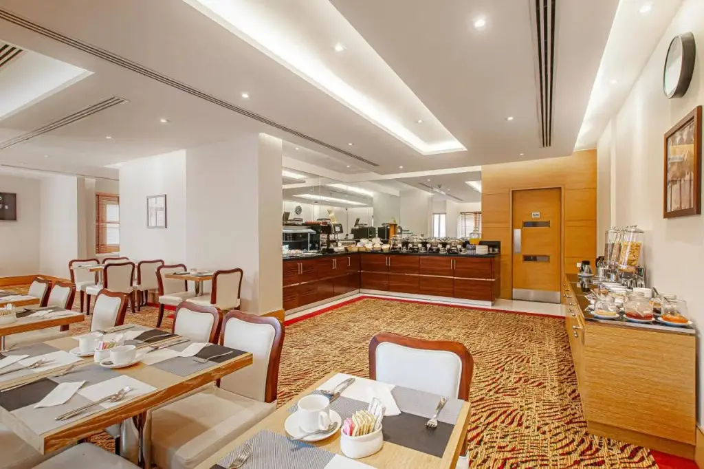 Шарджа: Golden Sands Hotel & Residences Sharjah