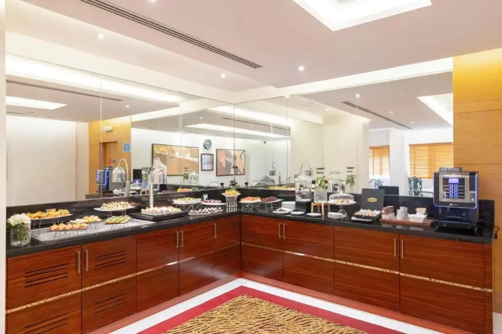 Шарджа: Golden Sands Hotel & Residences Sharjah