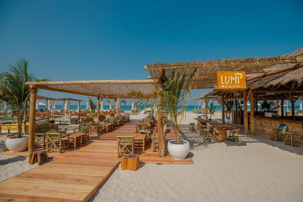 Умм эль-Кувейн: Umm Al Quwain Beach Hotel
