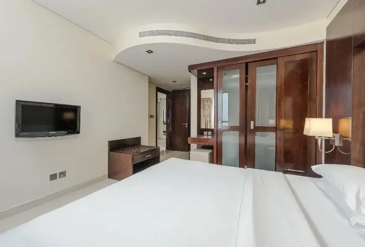 Дубай: Al Salam Grand Hotel Apartment