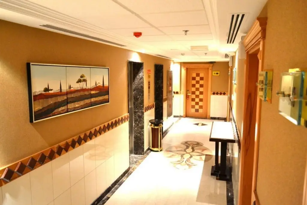Шарджа: Отель Crystal Plaza