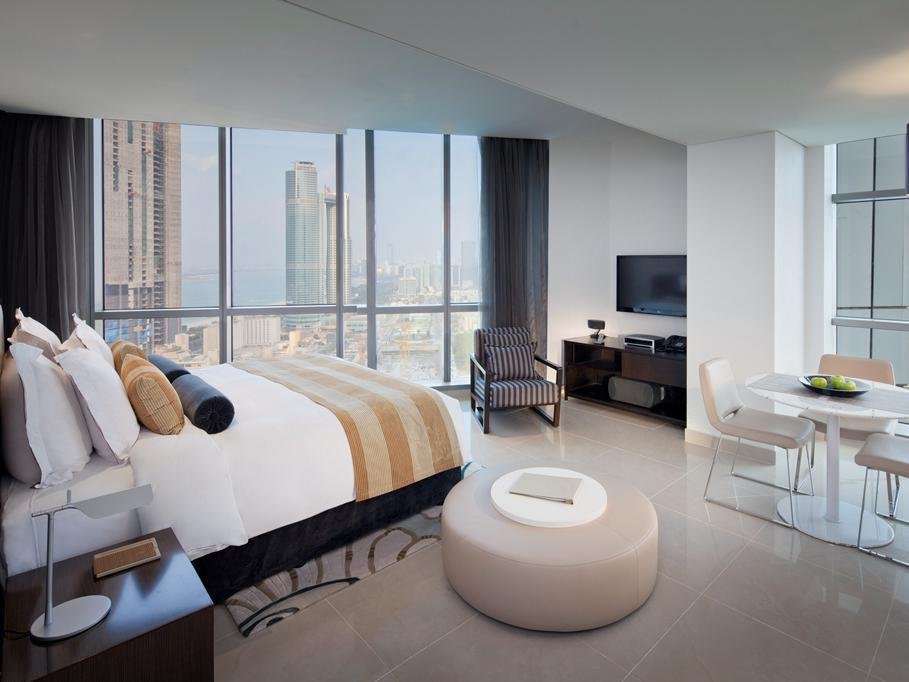 Абу-Даби: Conrad By Hilton Abu Dhabi Etihad Towers