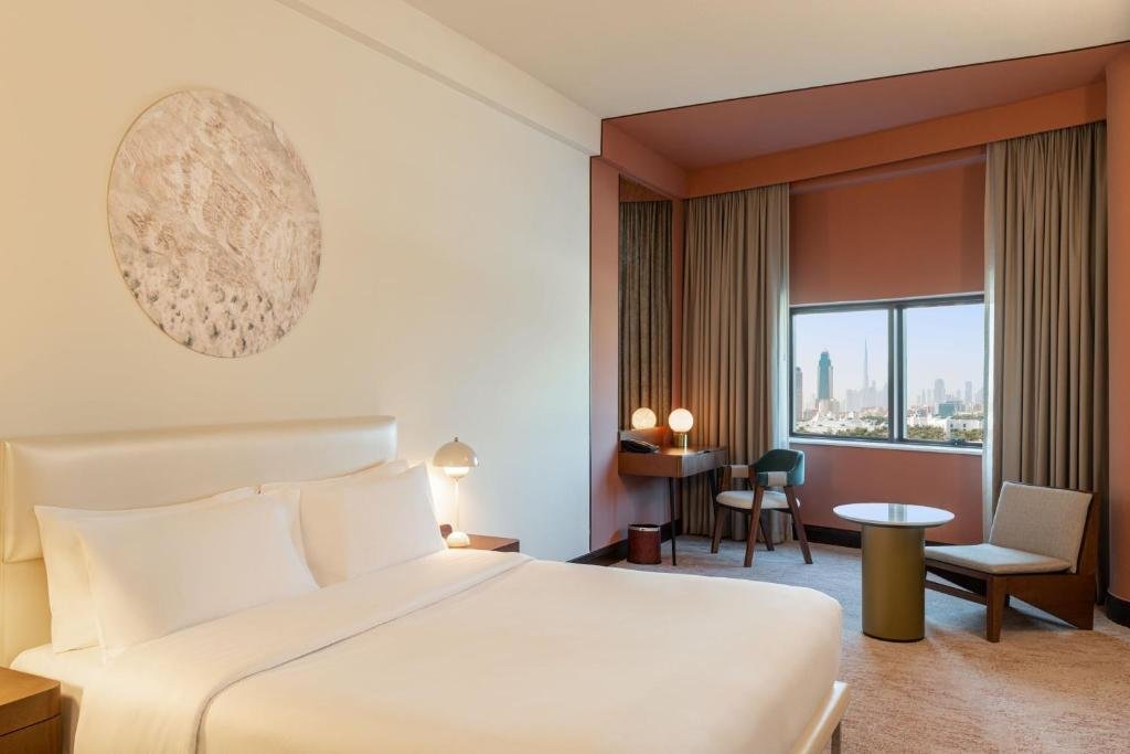 Majestic Cove Hotel — фото 1