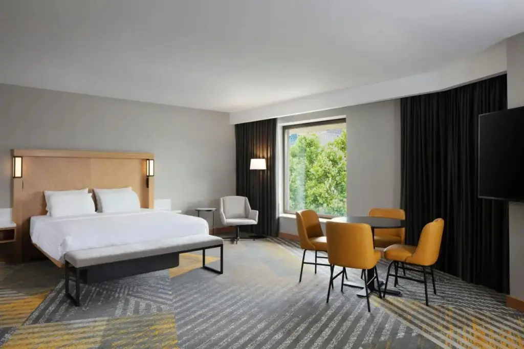 Тбилиси: Отель Courtyard by Marriott Tbilisi