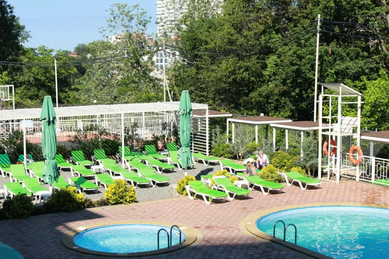 Сочи: ГК Гарден Хиллс 3*