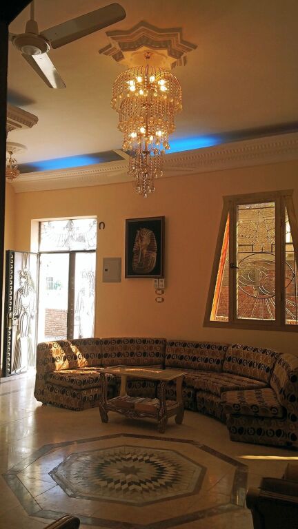 Луксор: Pyramids Luxor Hotel
