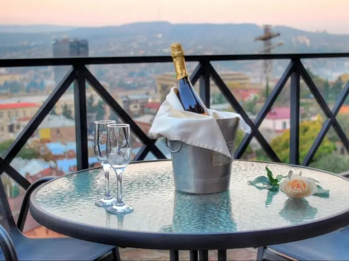 Тбилиси: Betsys Hotel