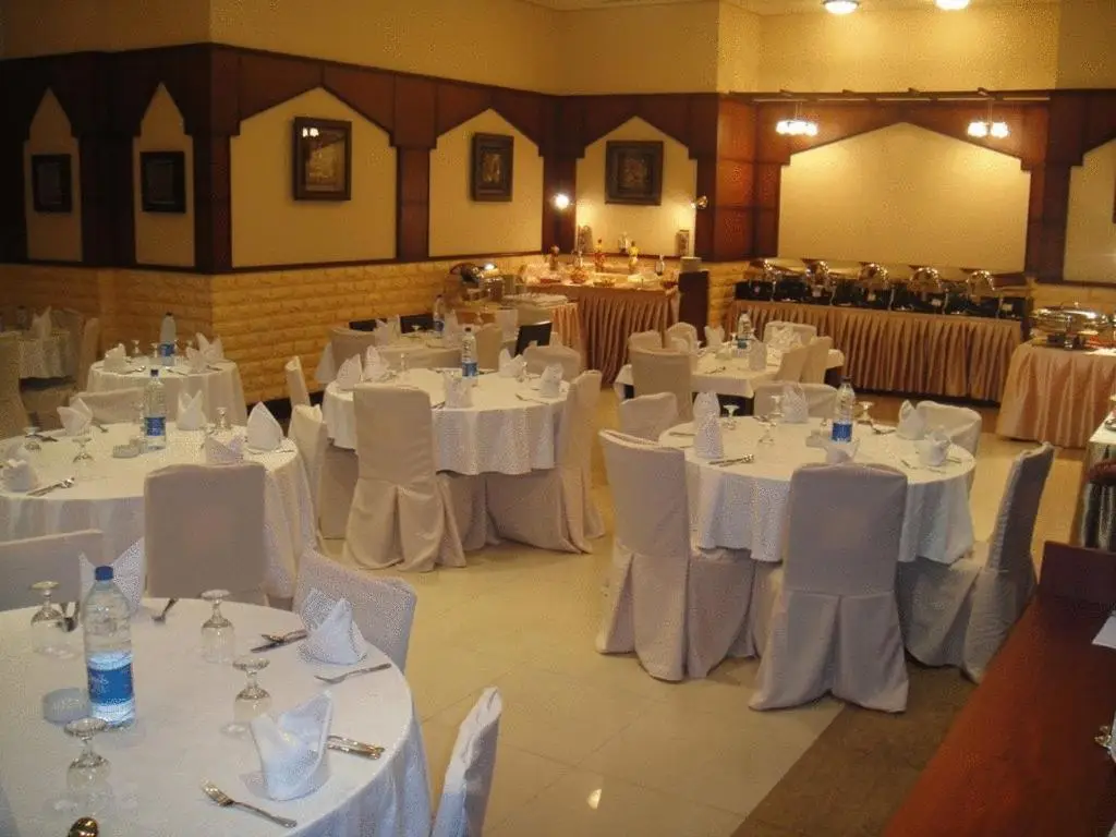 Абу-Даби: L' Arabia Hotel Apartments