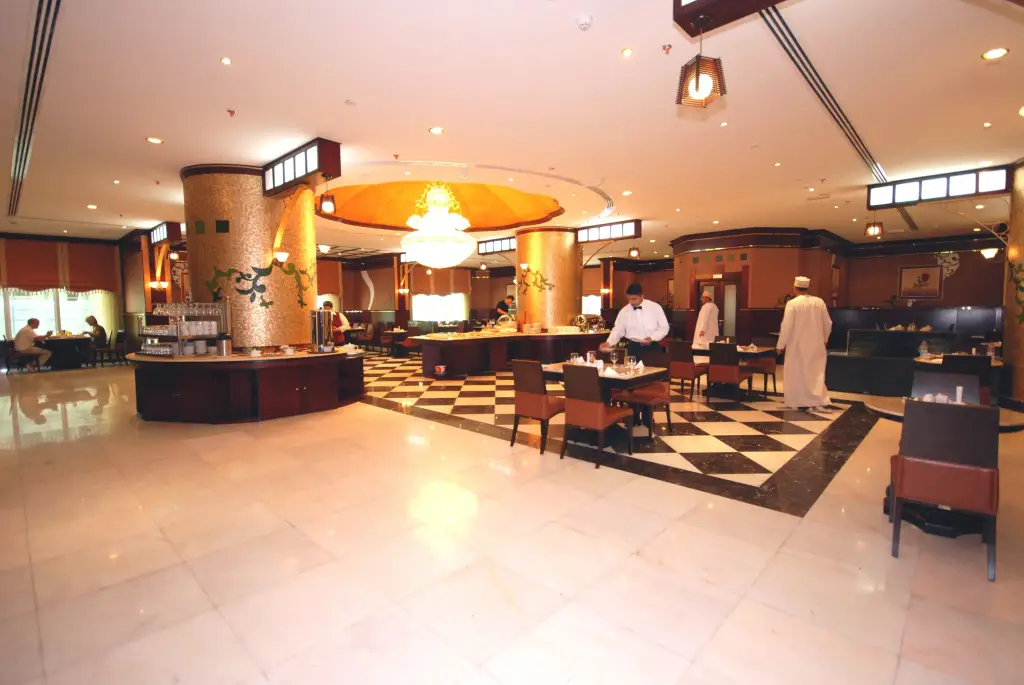 Шарджа: Al Bustan Tower Hotel Suites