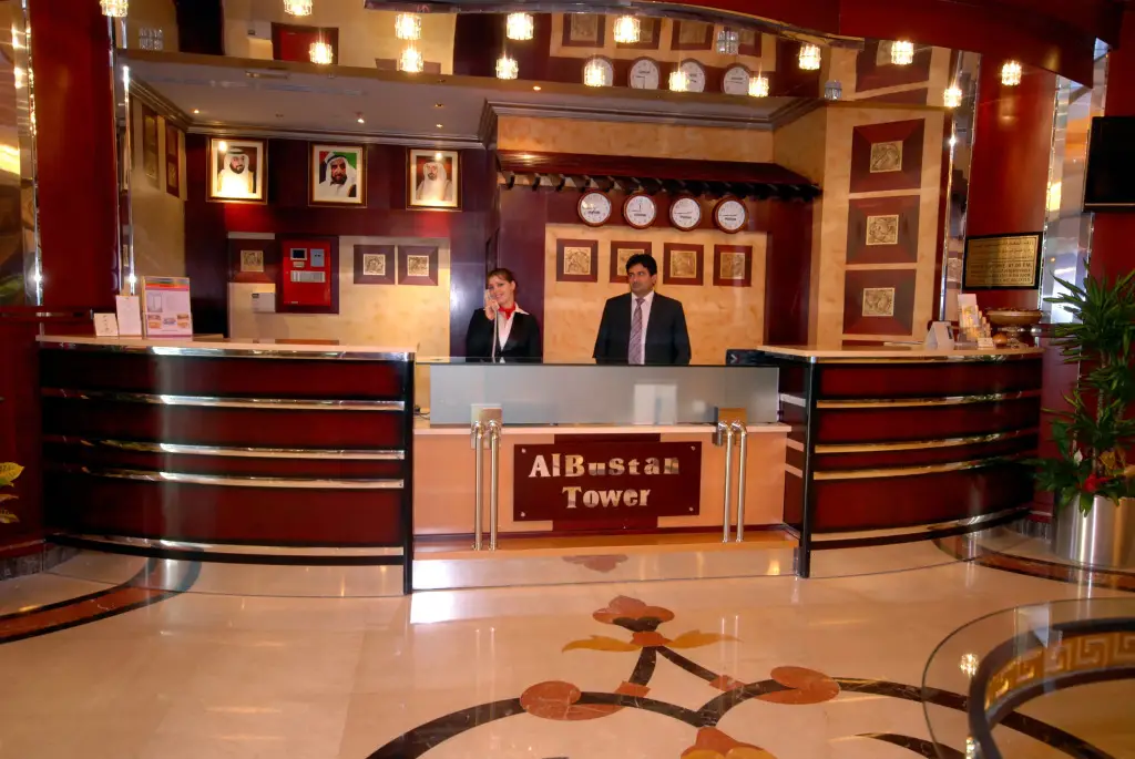 Шарджа: Al Bustan Tower Hotel Suites