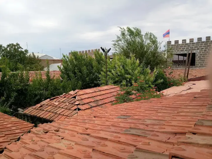Вагаршапат: Гостевой дом «Мачанец» — хостел