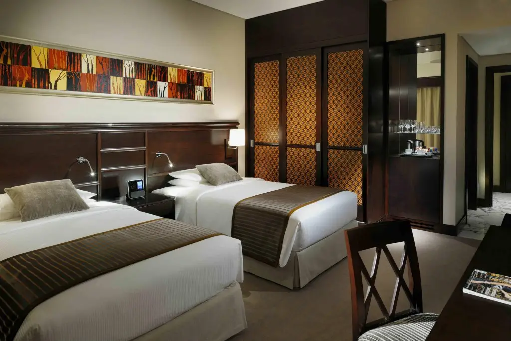 Дубай: Crowne Plaza Dubai Jumeirah an IHG Hotel