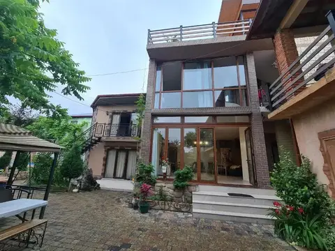 Batumi Wonderland Guest House — фото 1