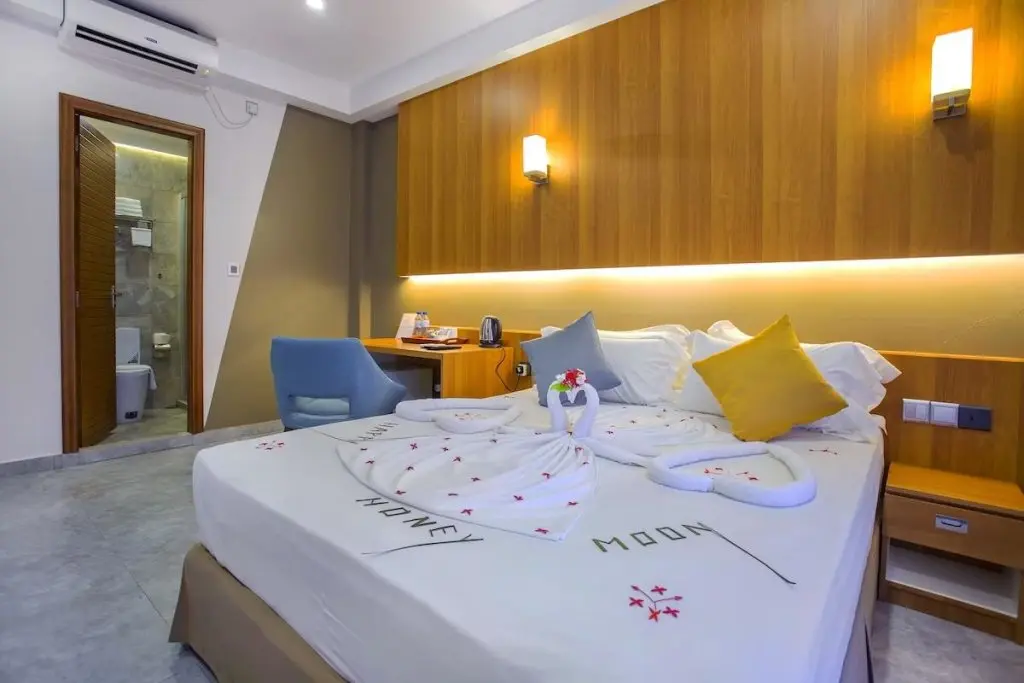 Маафуши (Атолл Каафу): Отель Kuredhi Beach Inn