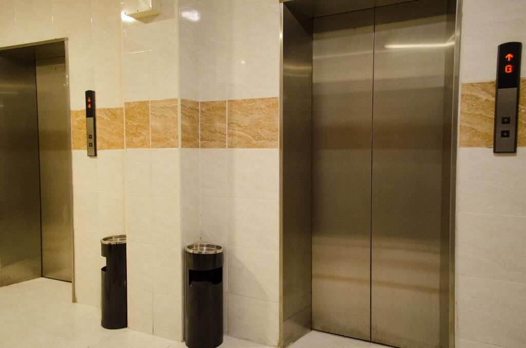 Шарджа: Al Ferdous Hotel Apartments