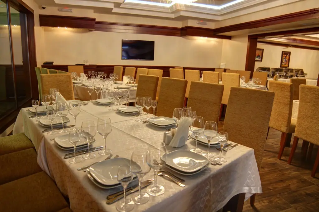 carousel image 4