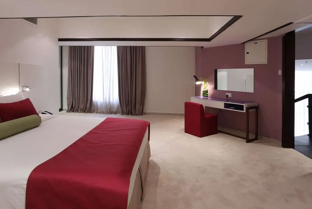 Дубай: Ramada Hotel & Suites by Wyndham JBR