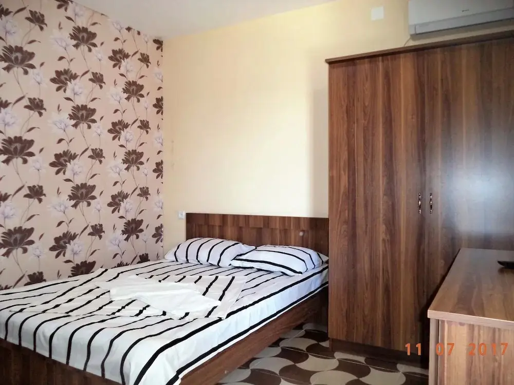 Уреки: Red Hotel Georgia