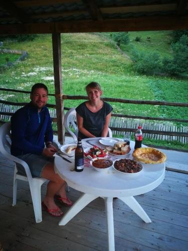 Местиа: Guest House Shikhra