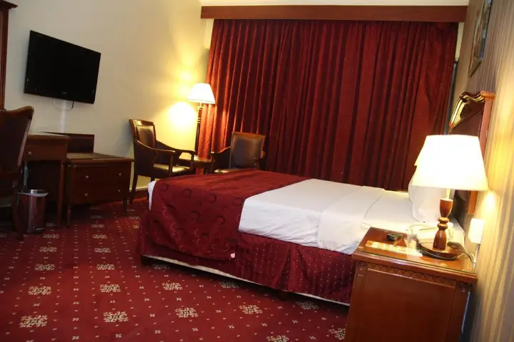 Дубай: Mount Royal Hotel