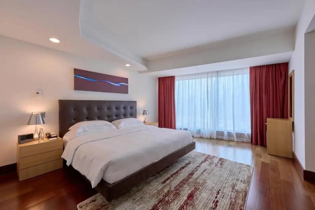 Дубай: Jumeirah Living - World Trade Centre