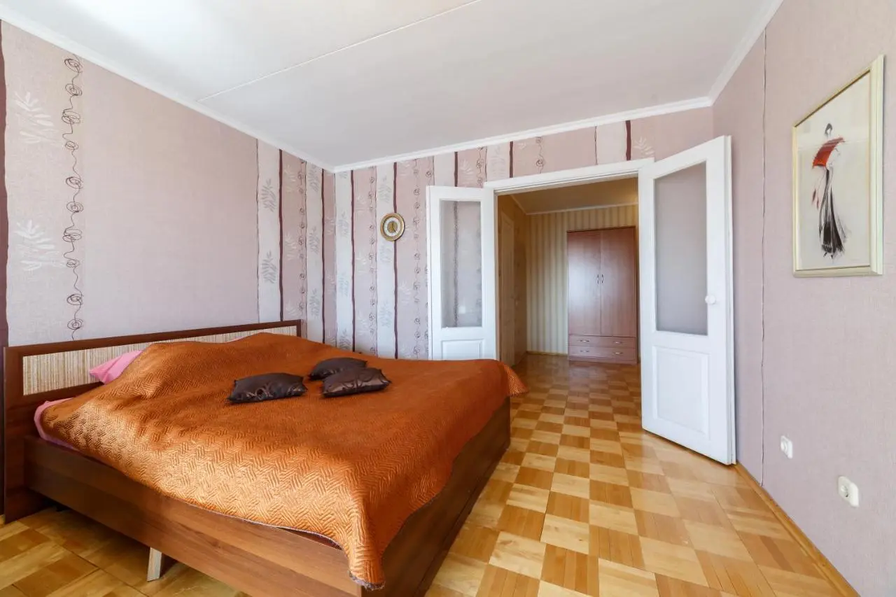 Екатеринбург: Alyans Apartment on Shvartsa