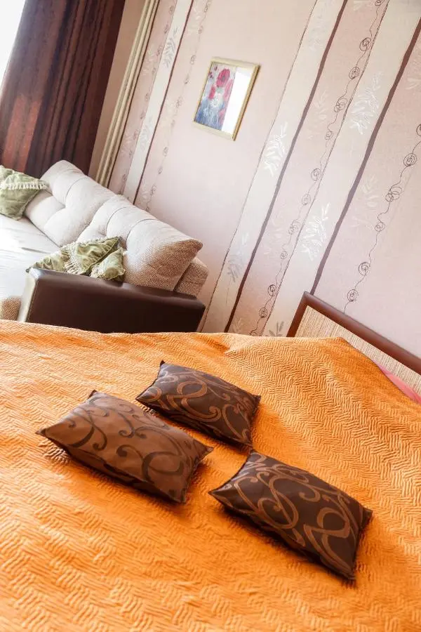 Екатеринбург: Alyans Apartment on Shvartsa