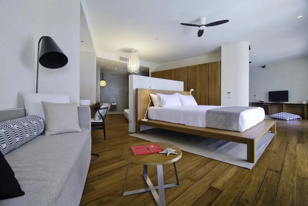 Хорубаду-Айленд: Курорт Amilla Maldives