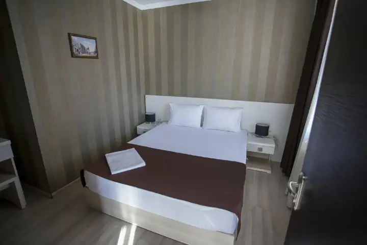 Батуми: Hotel & Cafe Batus