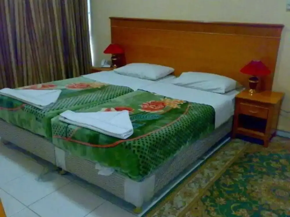 Дубай: Shalimar Park Hotel