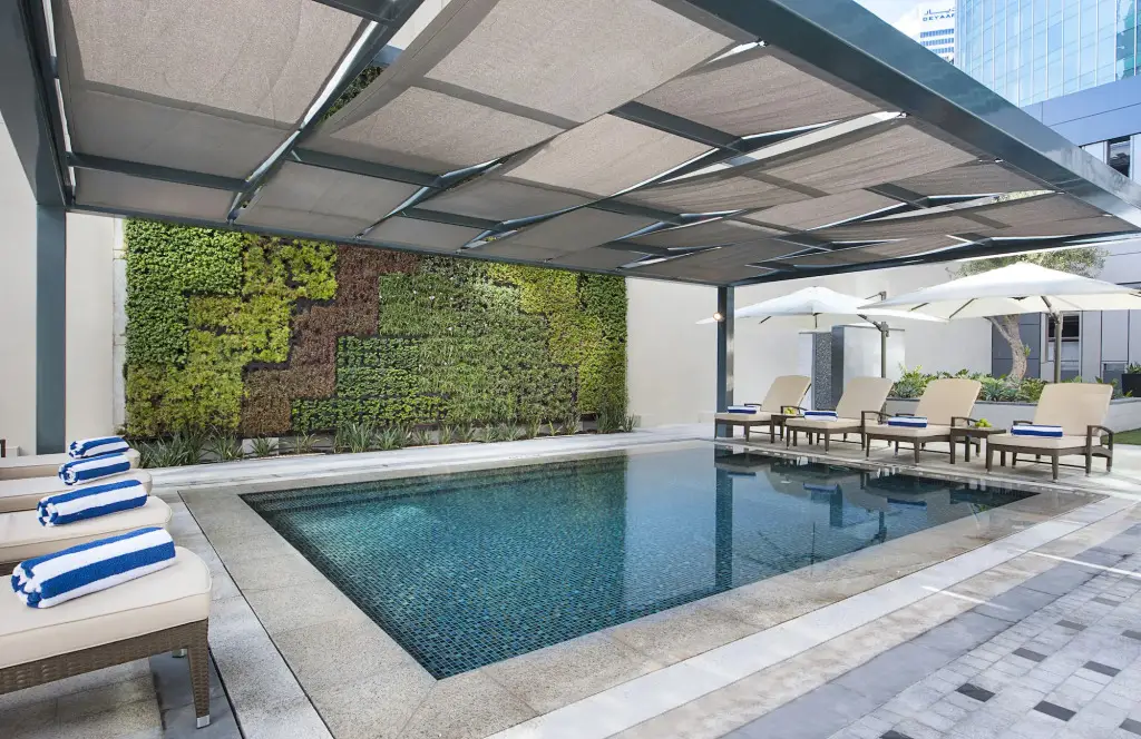 Дубай: DAMAC Maison Cour Jardin