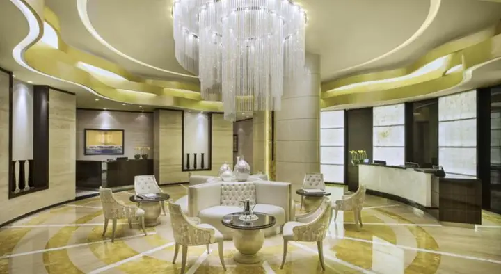 Дубай: DAMAC Maison Cour Jardin