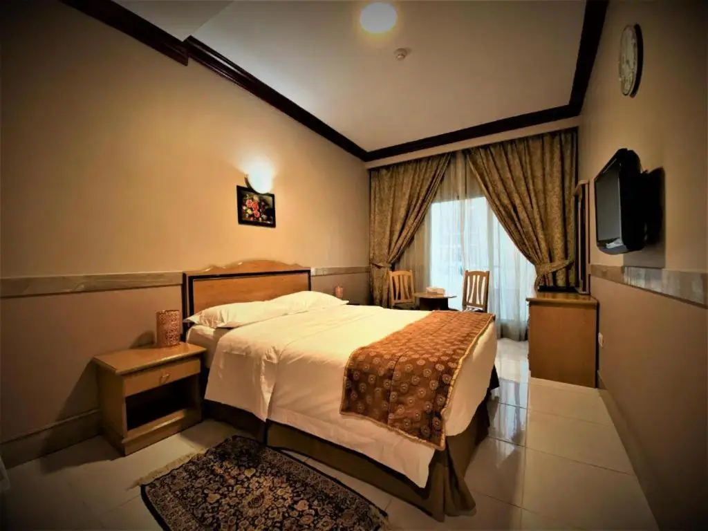Дубай: San Marino Hotel