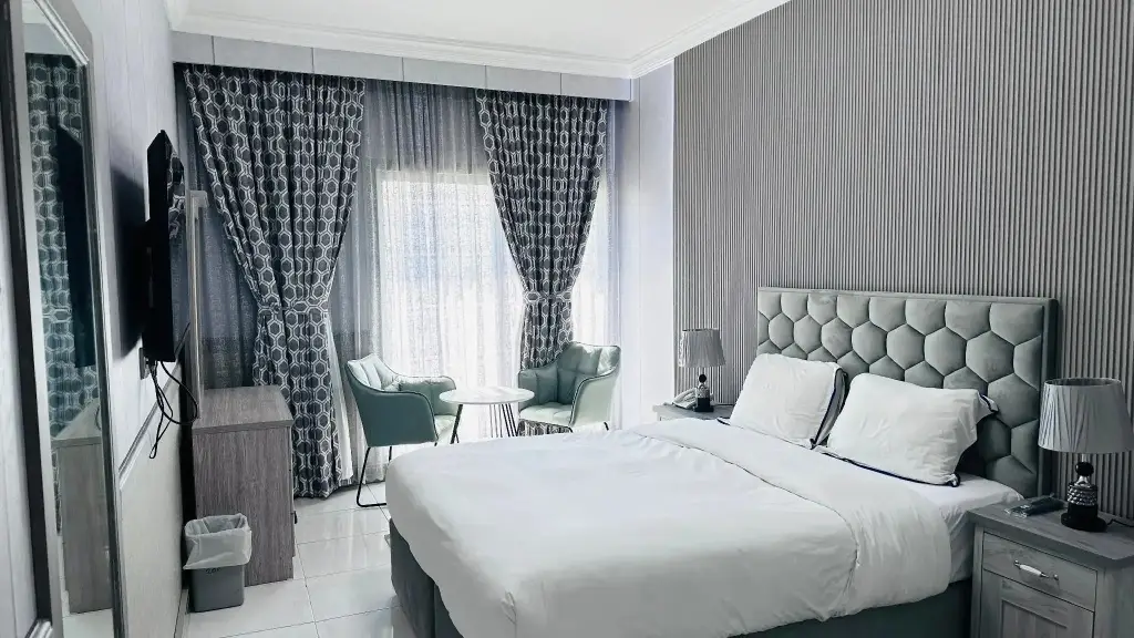 Дубай: San Marino Hotel