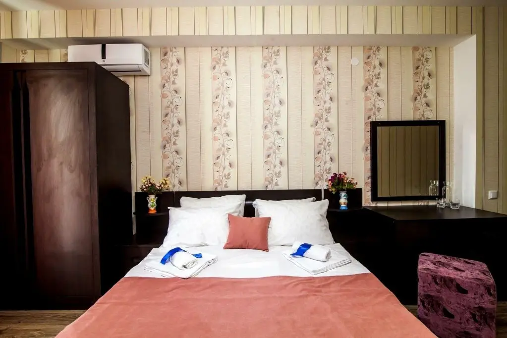 Тбилиси: Hotel Ellegance
