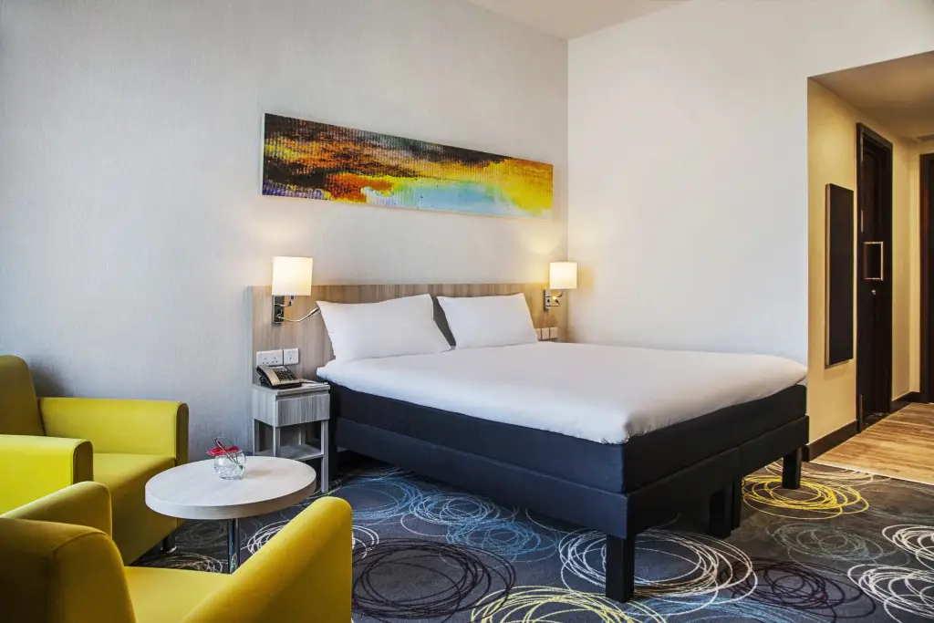 Дубай: ibis Styles Dragon Mart Dubai