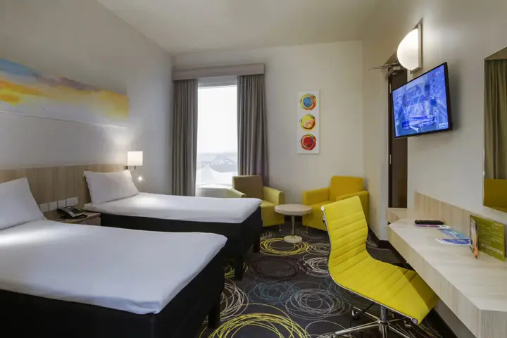 Дубай: ibis Styles Dragon Mart Dubai