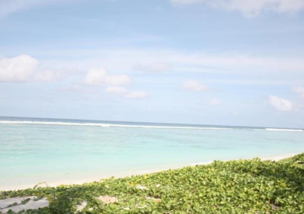 Северный атолл Мале: Transit Beach View