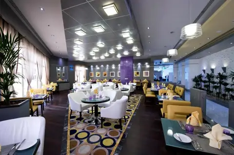 TIME Grand Plaza Hotel — фото 1